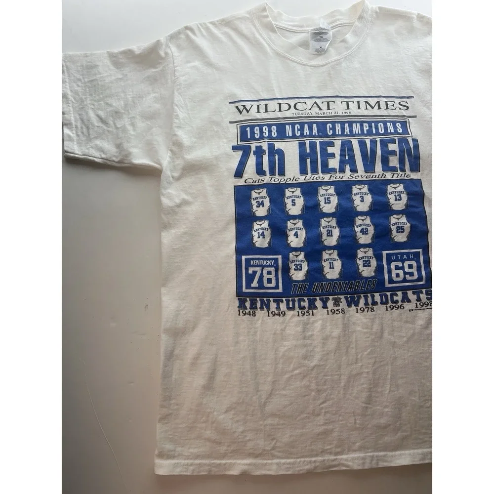 VTG Kentucky Wildcats Shirt‎ Size XL 1998 NCAA Champions Basketball Gildan Hands